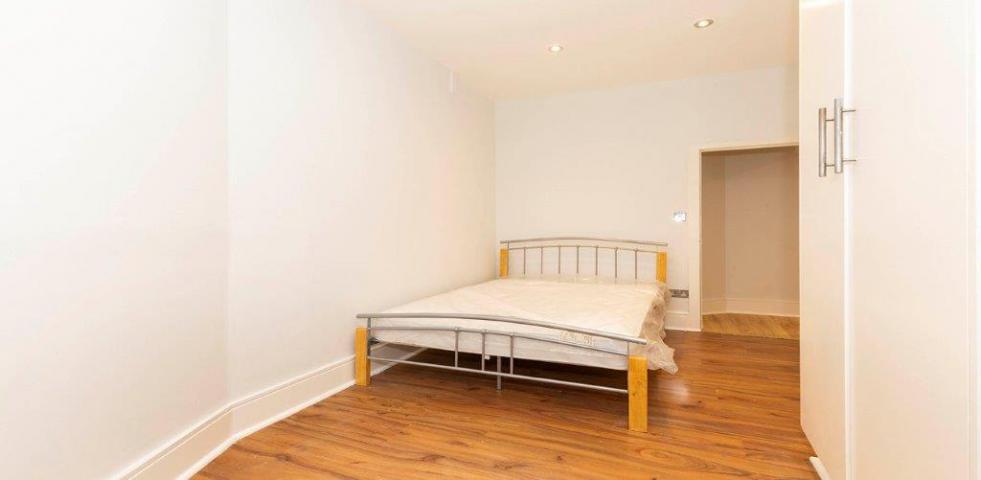 Stunning Apartment With Private Patio Sutherland Avenue, Maida Vale